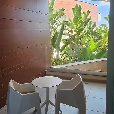 Beachfront Luxury Perenna * Ayia Napa