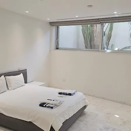 Beachfront Luxury Perenna * Ayia Napa
